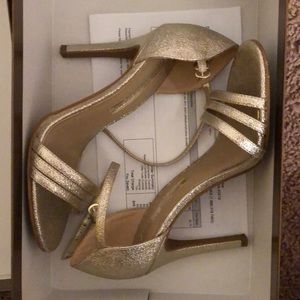 Beautiful cocktail or special occasion shoes!